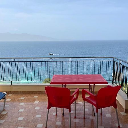Lovely 3-Bedroom Apartment Rei Sarandë Eksteriør billede