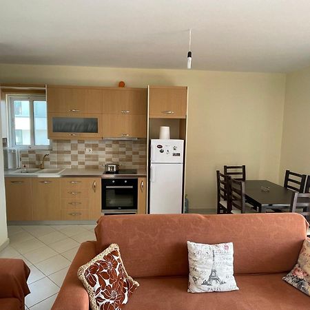 Lovely 3-Bedroom Apartment Rei Sarandë Eksteriør billede