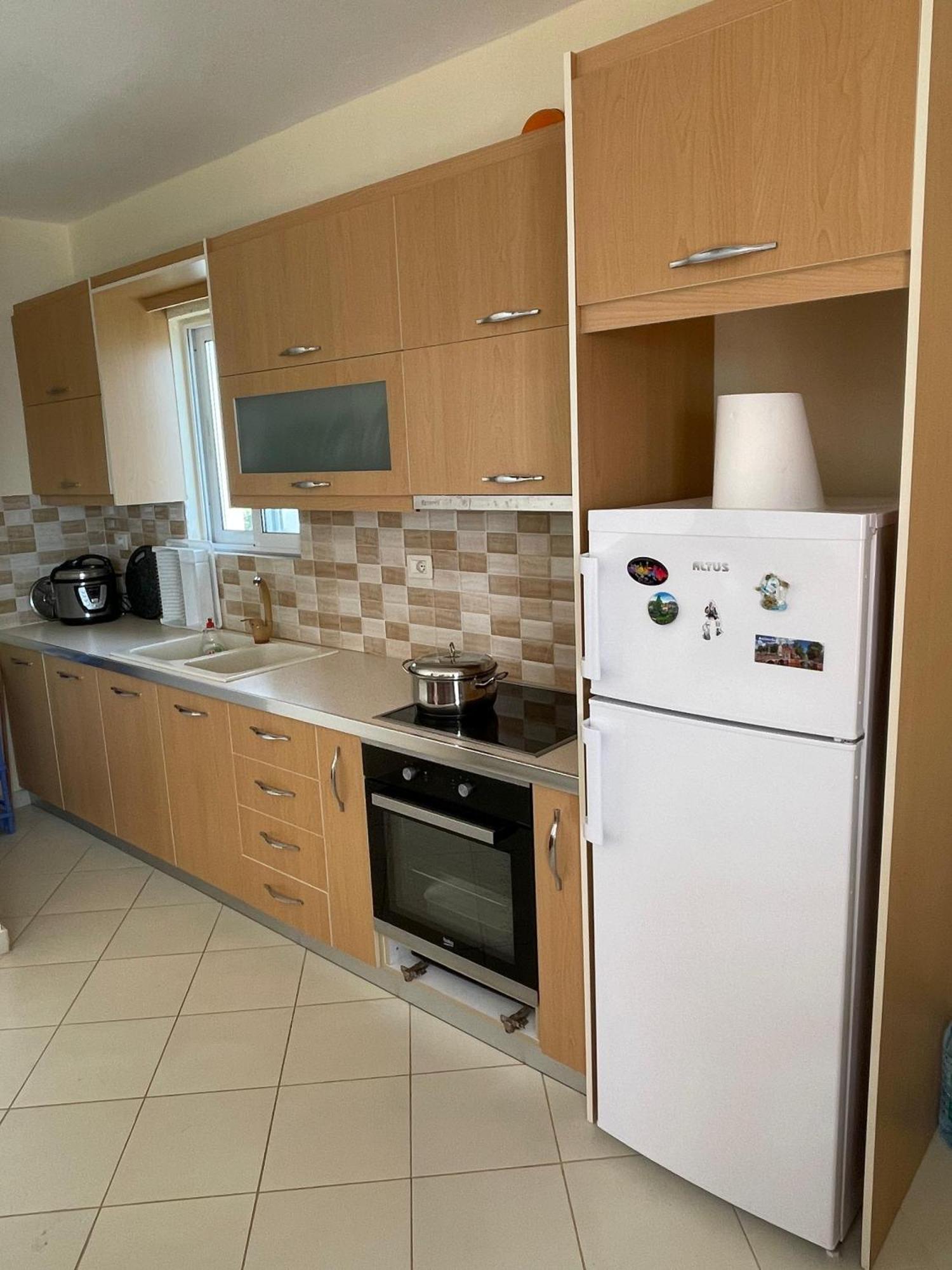 Lovely 3-Bedroom Apartment Rei Sarandë Eksteriør billede