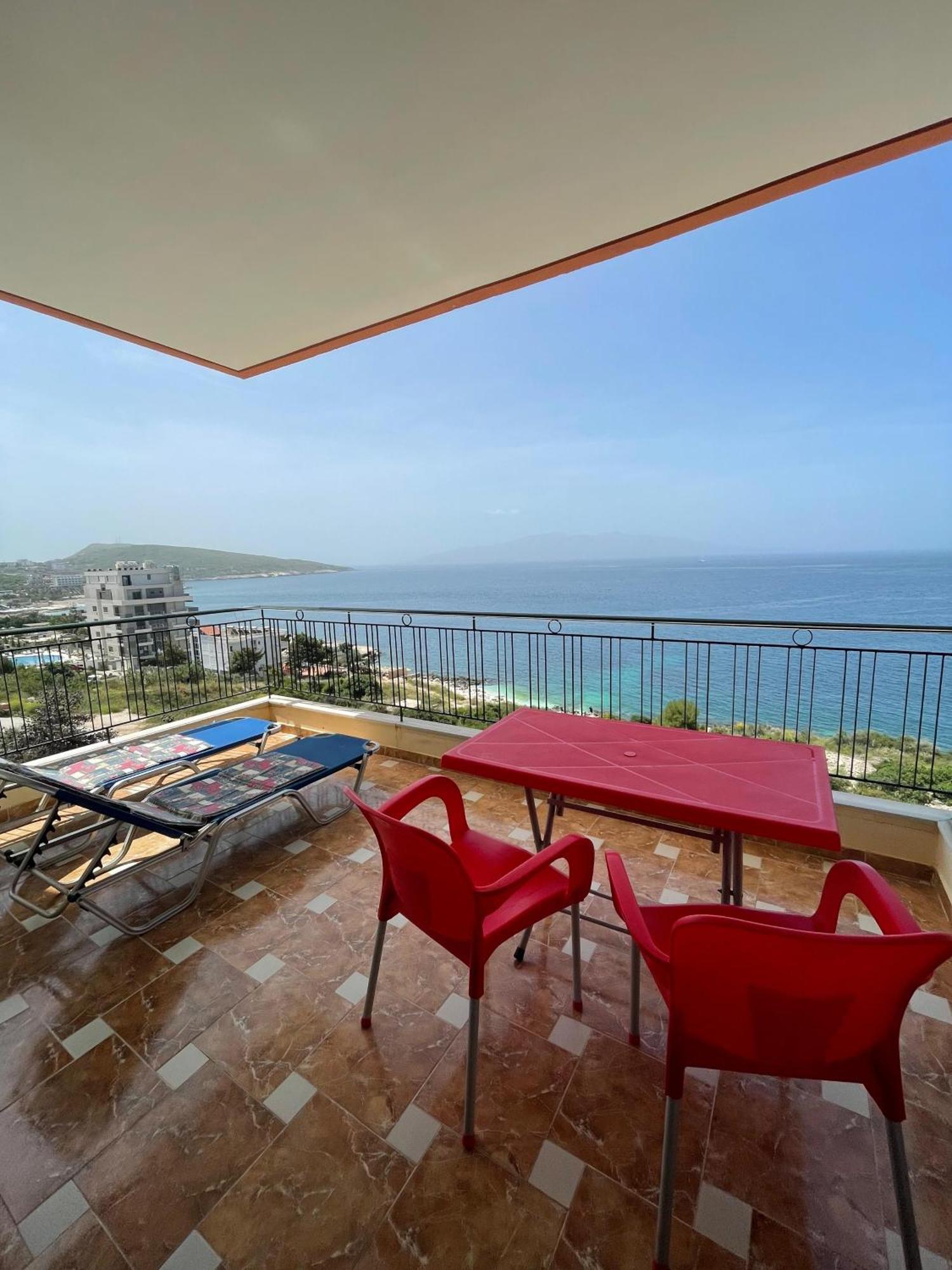 Lovely 3-Bedroom Apartment Rei Sarandë Eksteriør billede
