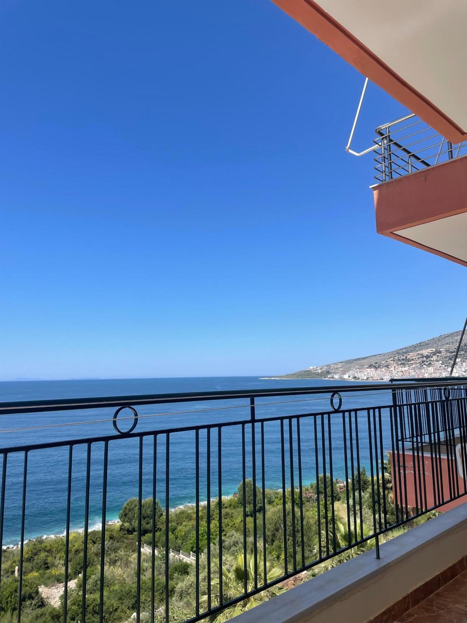 Lovely 3-Bedroom Apartment Rei Sarandë Eksteriør billede