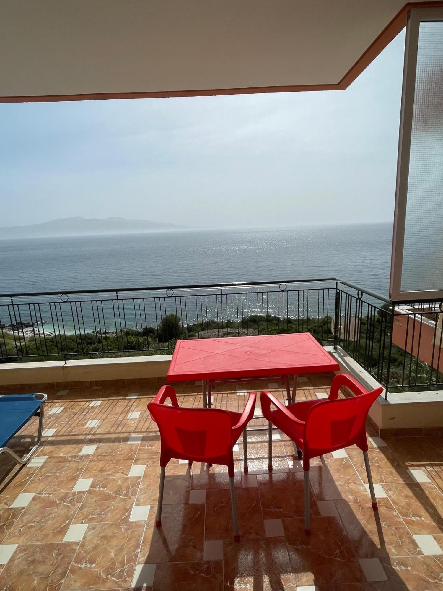 Lovely 3-Bedroom Apartment Rei Sarandë Eksteriør billede